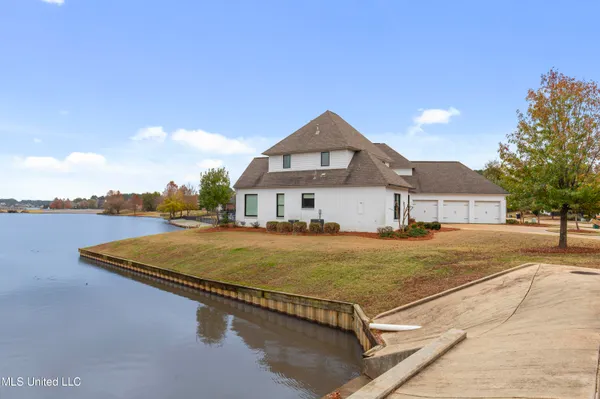 $996,000 | 120 Covington Way, Madison, MS 39110