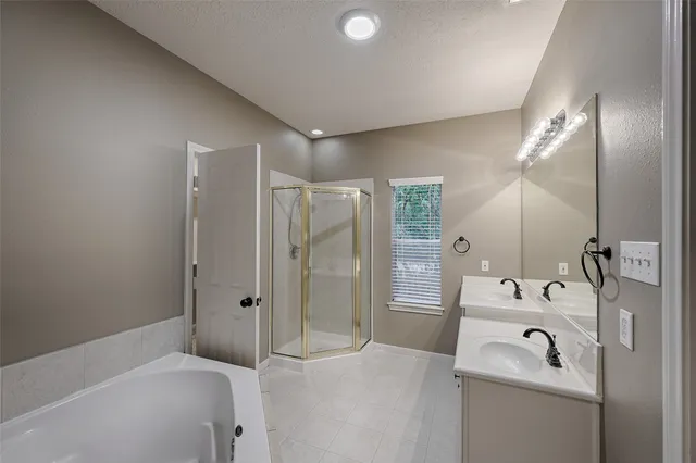 $1,995 | 10 Hancock Street, Conroe, TX 77301