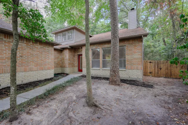 $1,995 | 10 Hancock Street, Conroe, TX 77301