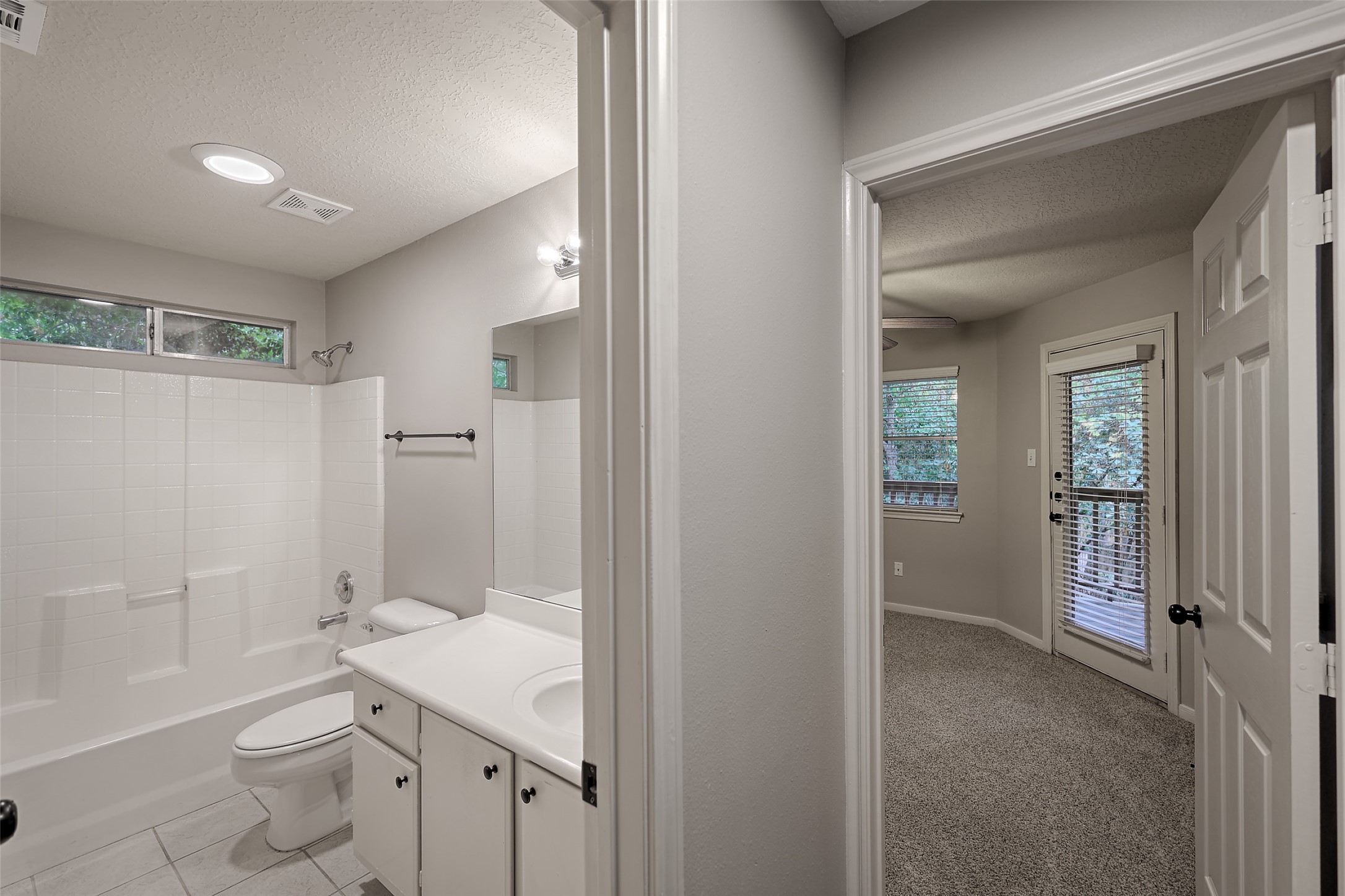 10 Hancock Street Conroe, TX 77301 - Photo 26 of 38