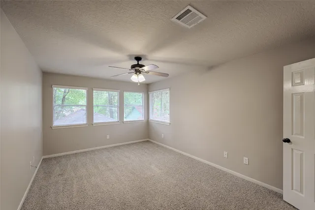 $1,995 | 10 Hancock Street, Conroe, TX 77301