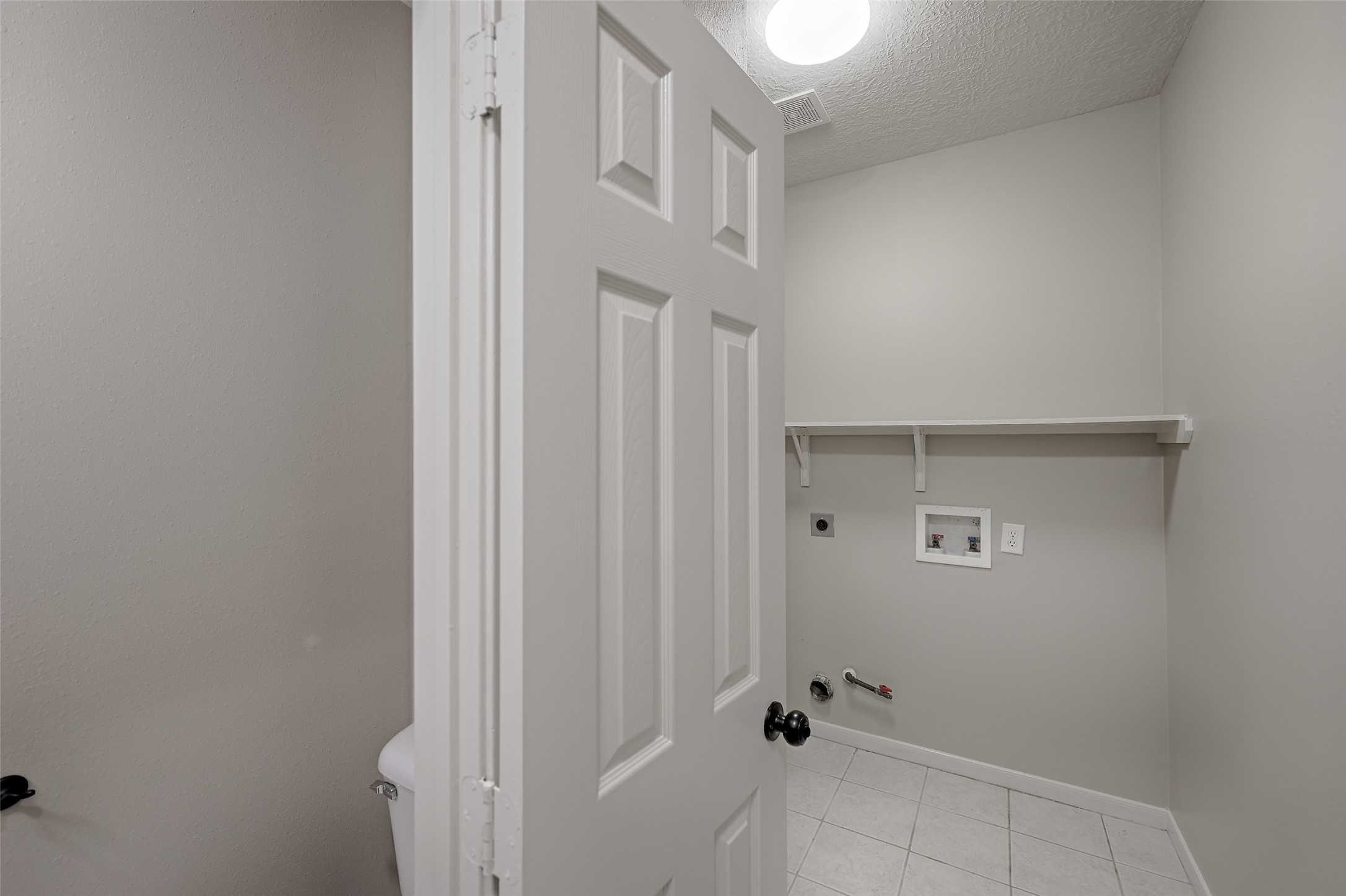 10 Hancock Street Conroe, TX 77301 - Photo 7 of 38