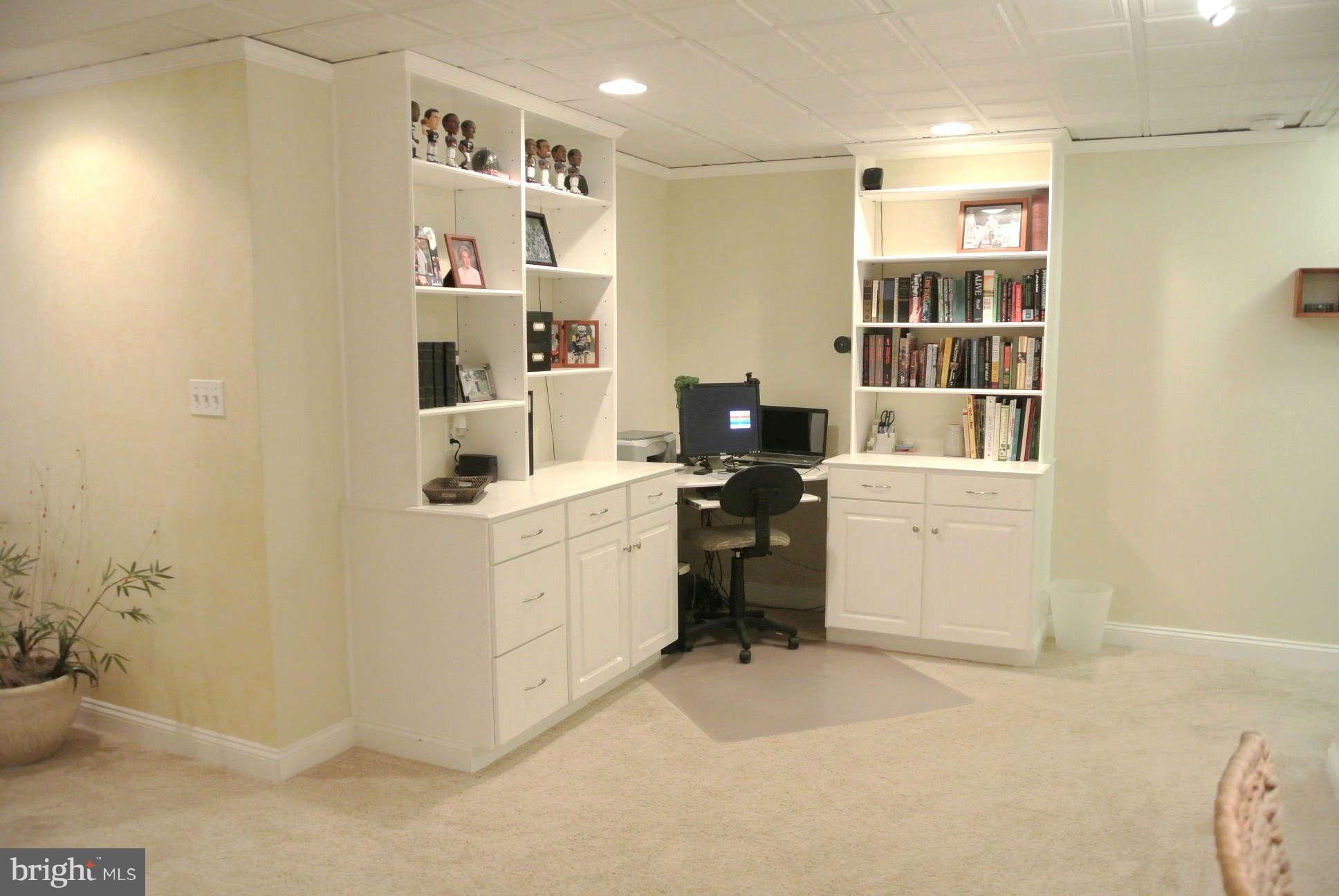 2241 Engle Road Fallston, MD 21047 - Photo 22 of 30 Custom Built Bookcases and Desk