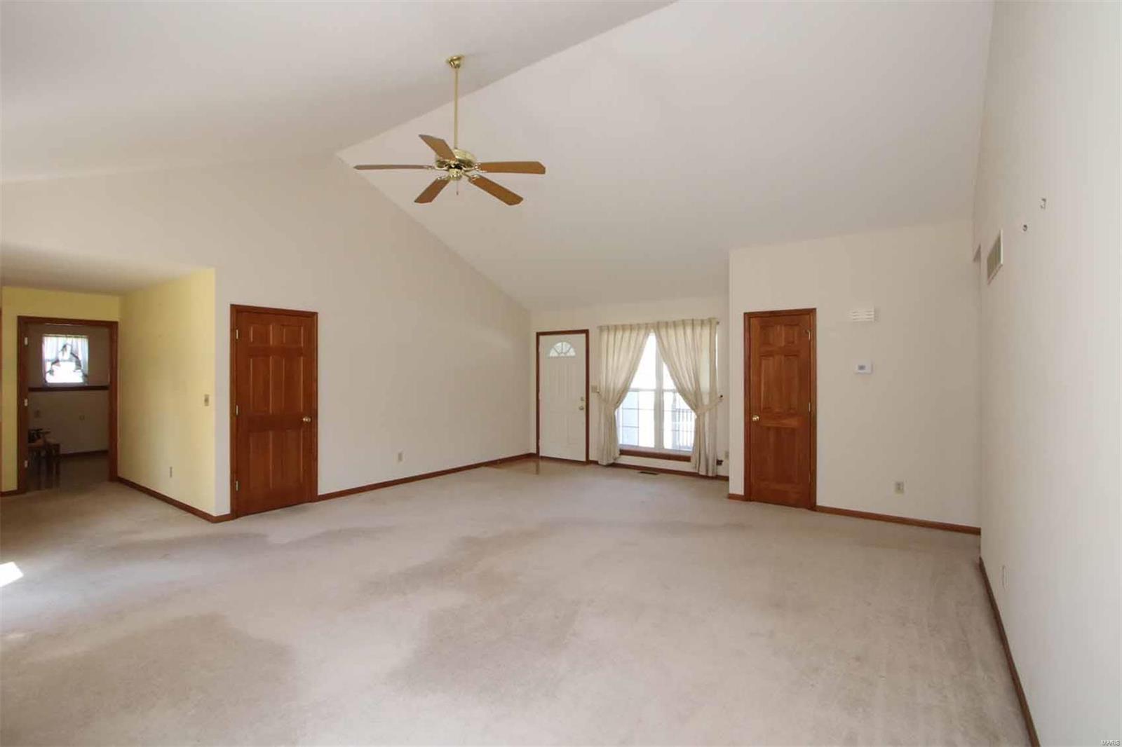 1209 Cherry Tree Lane Godfrey, IL 62035 - Photo 13 of 27