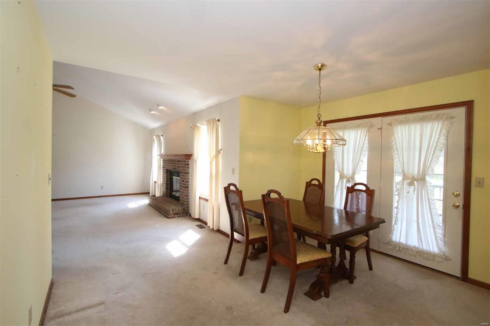 1209 Cherry Tree Lane Godfrey, IL 62035 - Photo 14 of 27