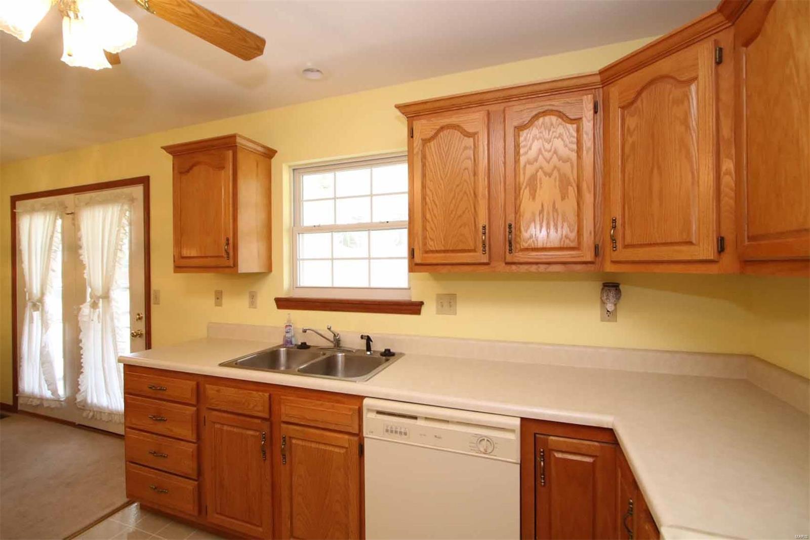 1209 Cherry Tree Lane Godfrey, IL 62035 - Photo 17 of 27