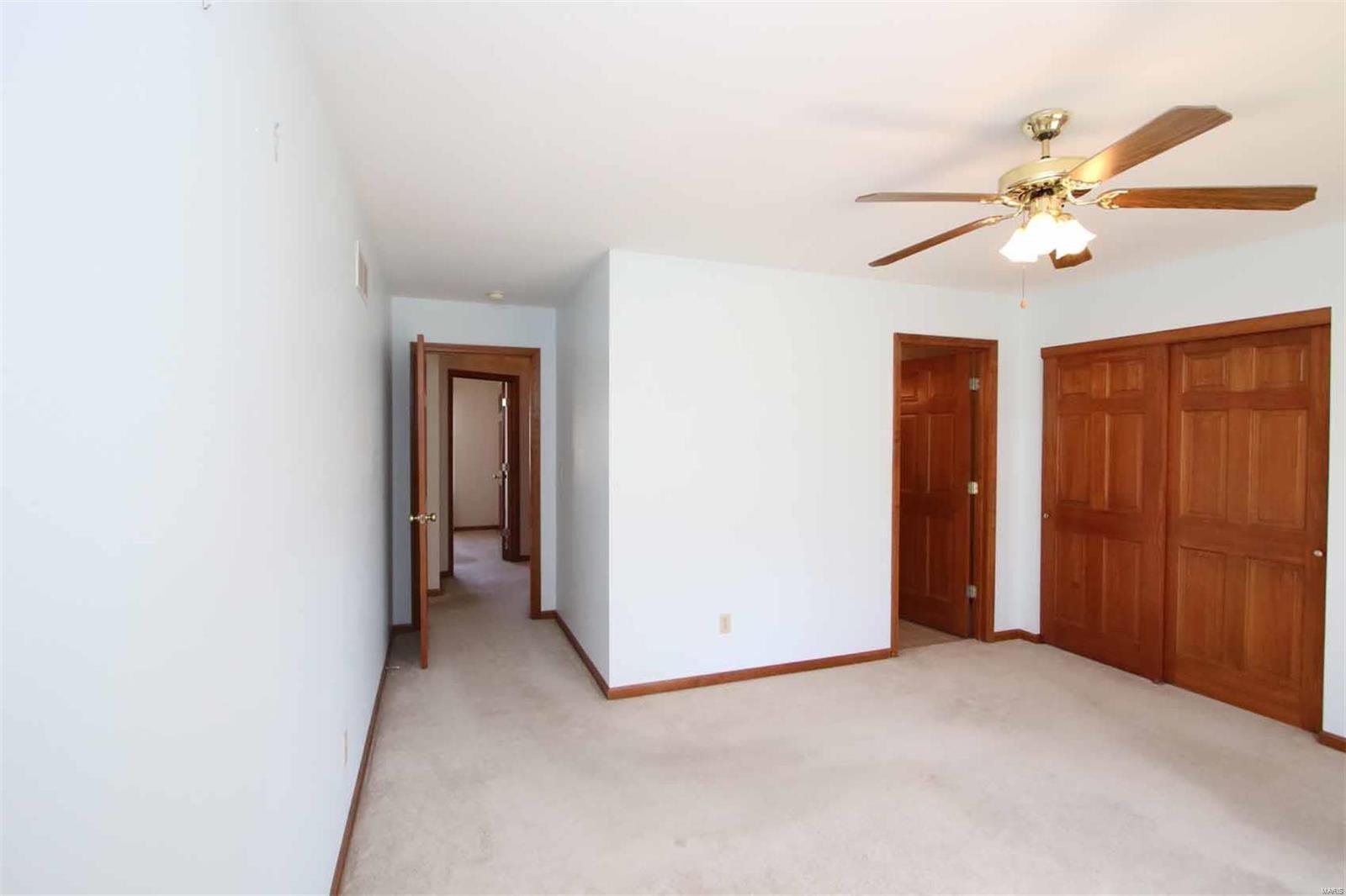 1209 Cherry Tree Lane Godfrey, IL 62035 - Photo 19 of 27