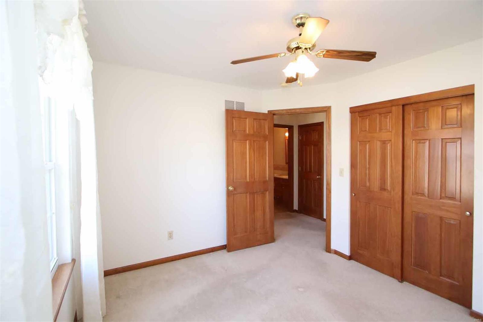 1209 Cherry Tree Lane Godfrey, IL 62035 - Photo 23 of 27