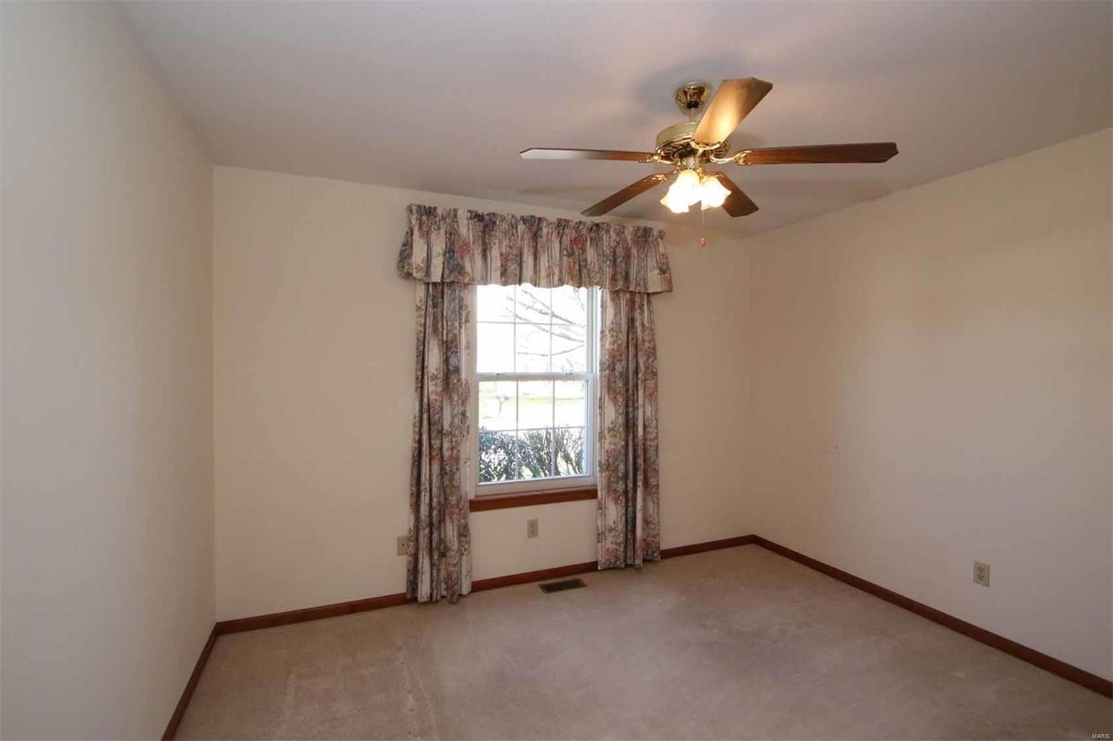 1209 Cherry Tree Lane Godfrey, IL 62035 - Photo 24 of 27