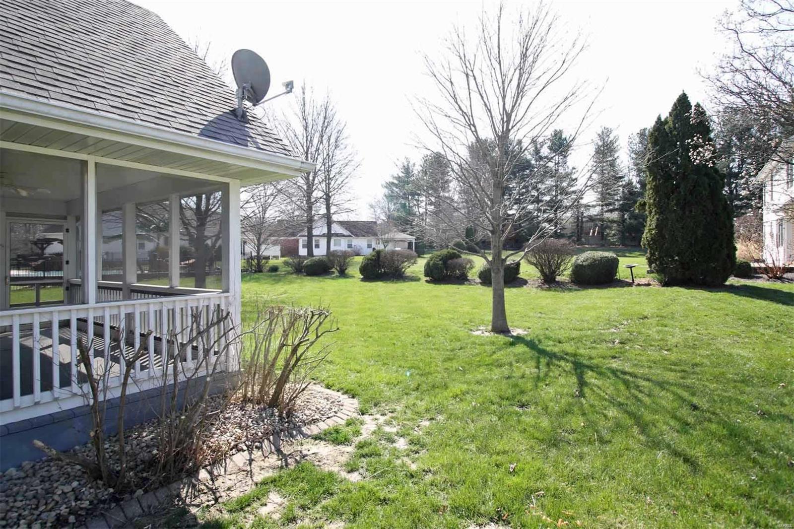 1209 Cherry Tree Lane Godfrey, IL 62035 - Photo 4 of 27