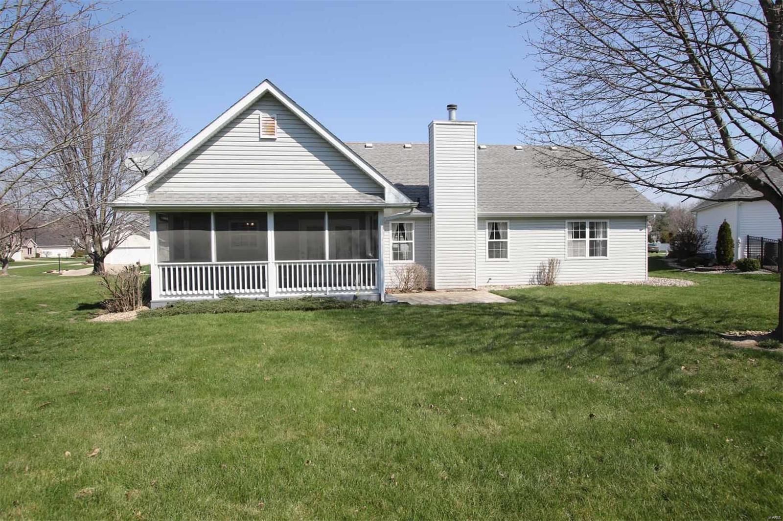 1209 Cherry Tree Lane Godfrey, IL 62035 - Photo 5 of 27