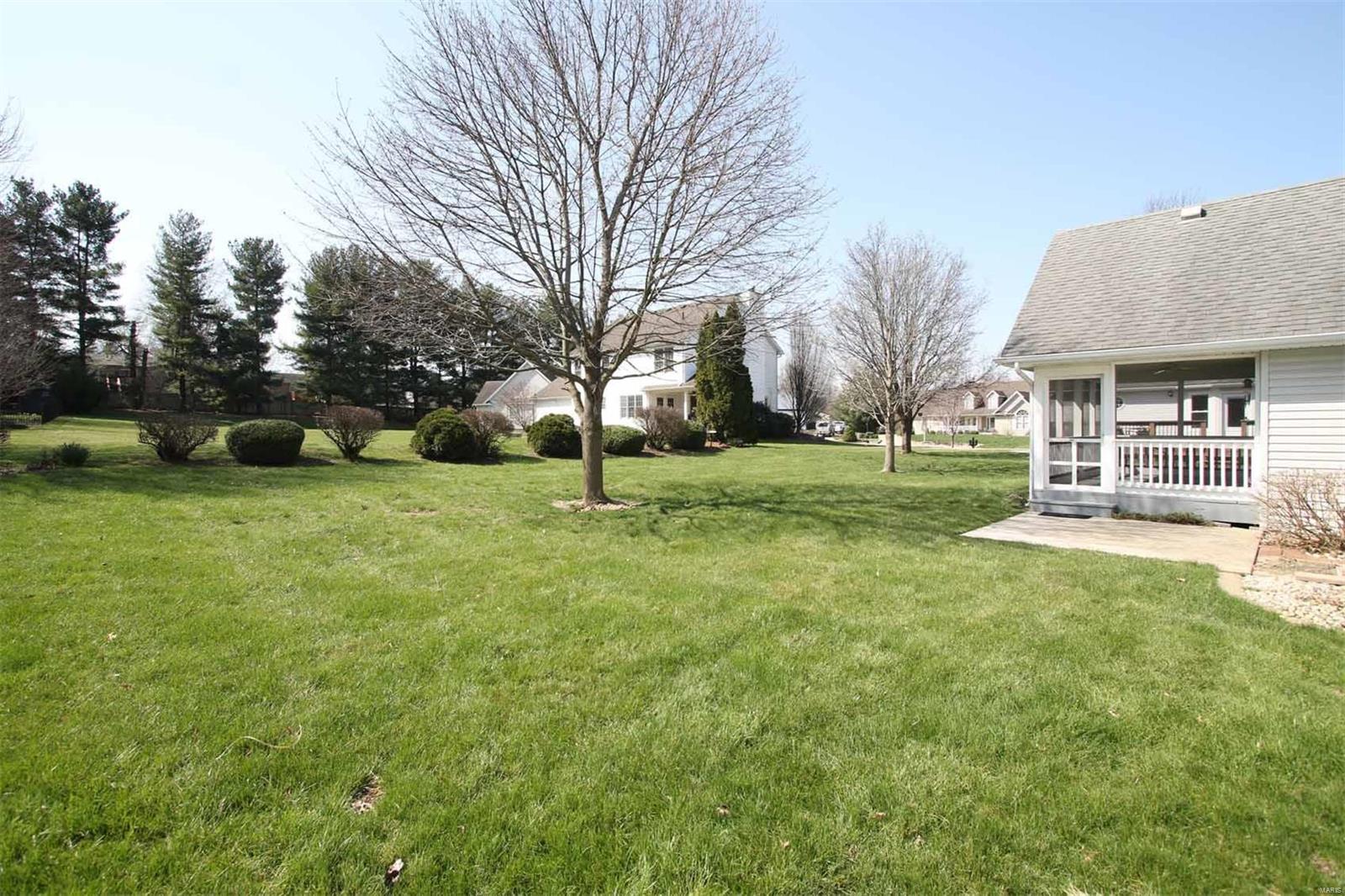 1209 Cherry Tree Lane Godfrey, IL 62035 - Photo 10 of 27