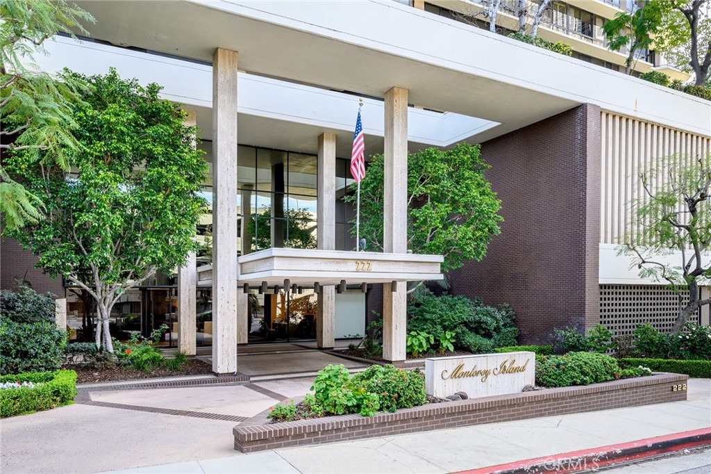 222 Monterey Road, Unit 1603 Glendale, CA 91206 - Photo 3 of 65 front view of house with a yard