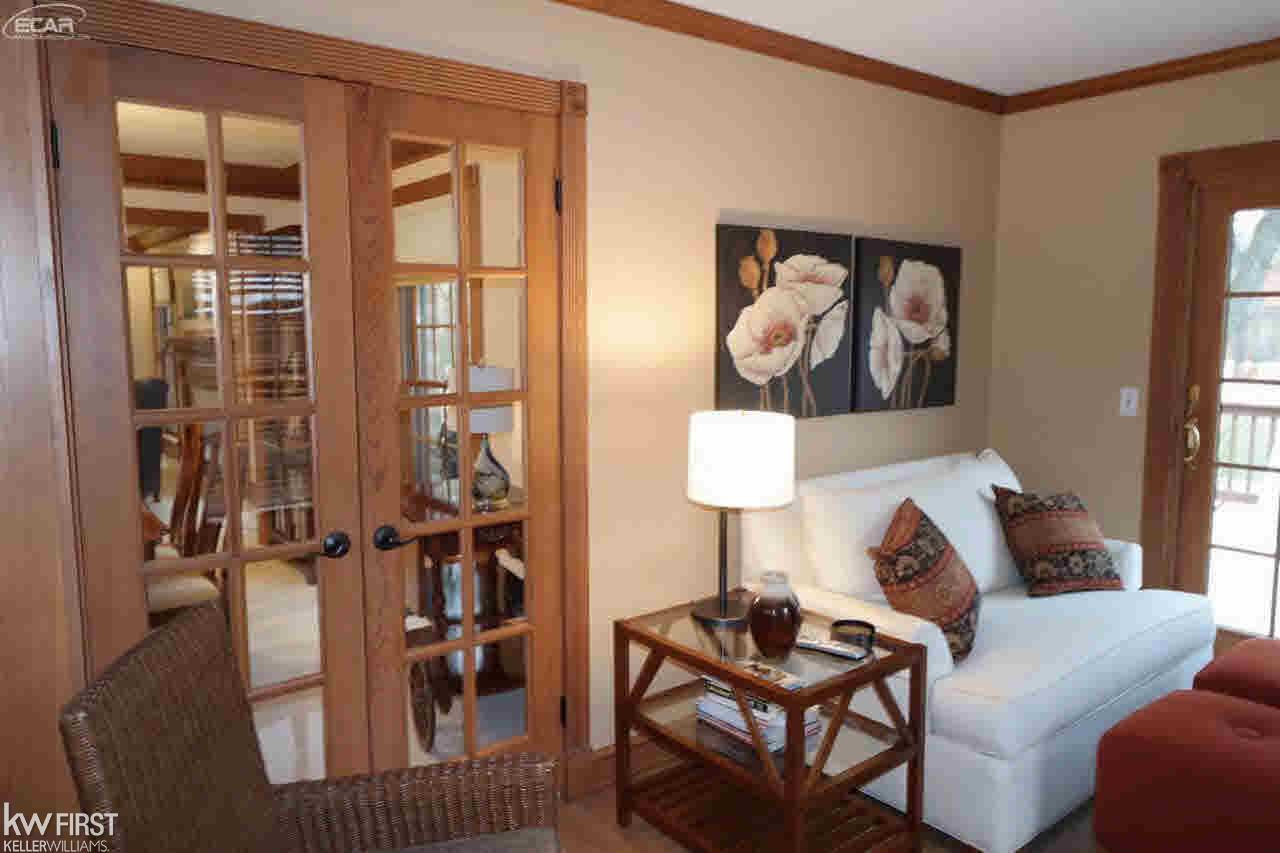 11559 Kings Coach Road Grand Blanc, MI 48439 - Photo 11 of 34 21262011-10.JPG