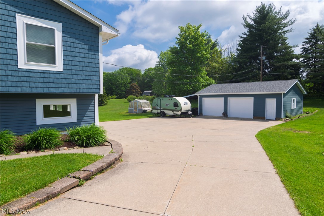 1101 Garrison Road Ashtabula, OH 44004 - Photo 3 of 25