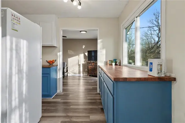 $314,750 | 925 West 27th Terrace, Lawrence, KS 66046