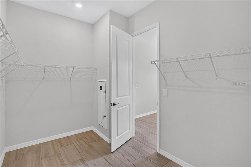 19219 Scallop Loop Lakewood Ranch, FL 34211 - Photo 12 of 27
