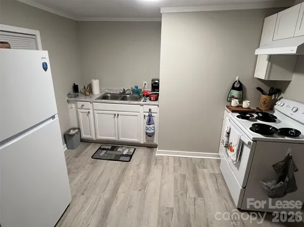 $2,100 | 605 Center Street Northwest, Lenoir, NC 28645