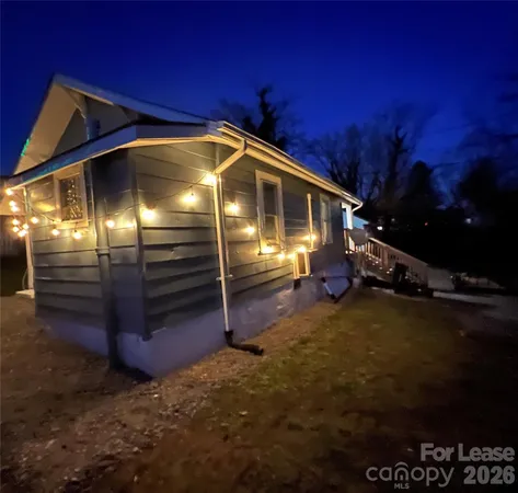 $2,100 | 605 Center Street Northwest, Lenoir, NC 28645