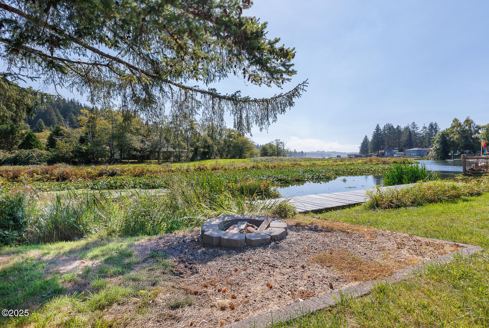 4724 Northeast Loop Drive Otis, OR 97368 - Photo 6 of 37 -25