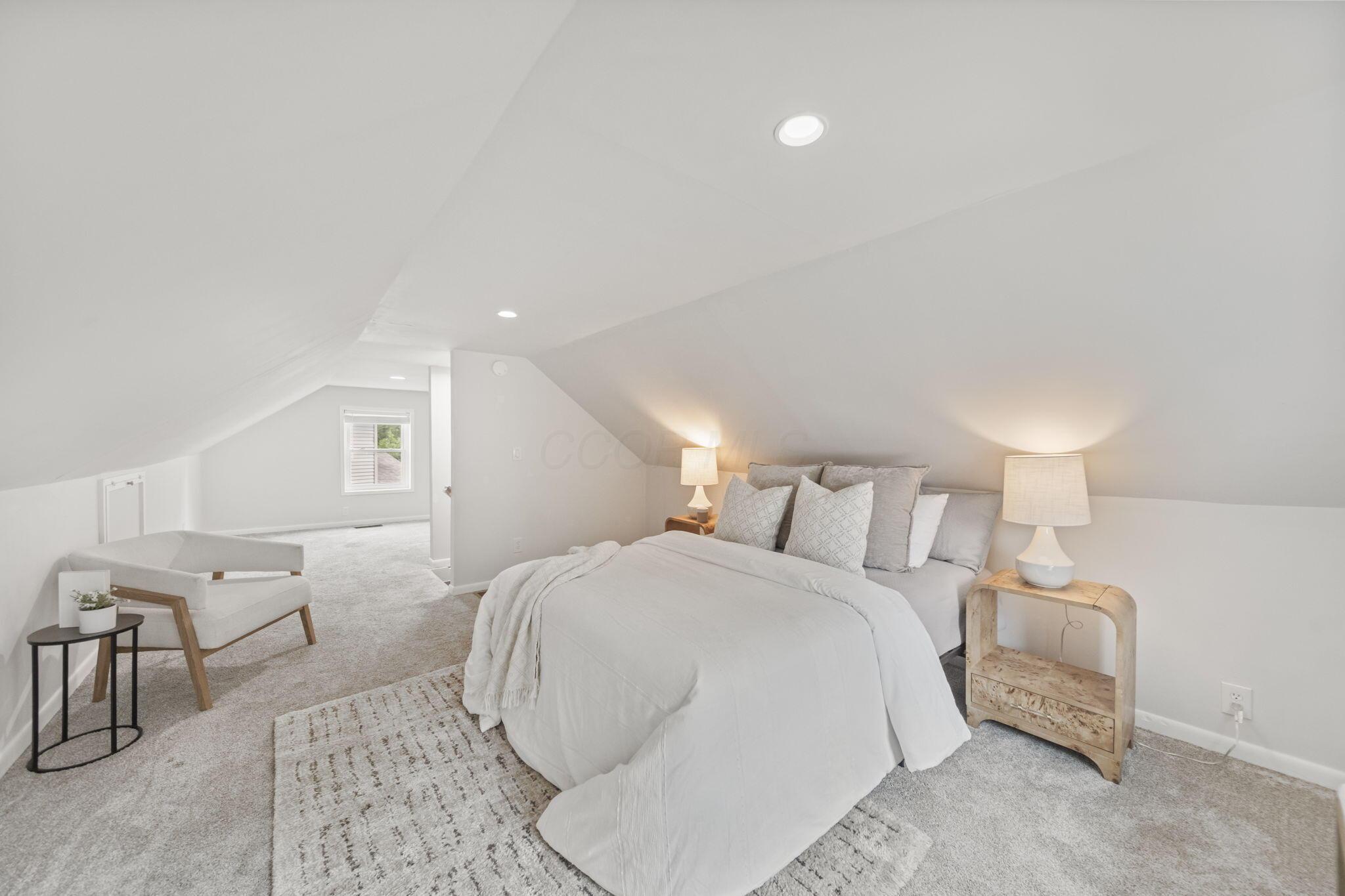 873 Timberman Road Columbus, OH 43212 - Photo 13 of 31 Spacious primary bedroom