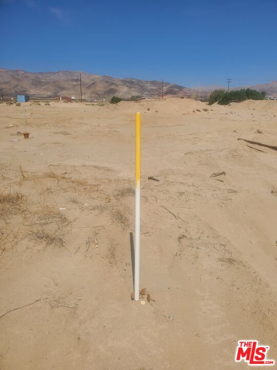 7797 Quartz Road Mojave, CA 93501 - Photo 11 of 23 a view of ocean view