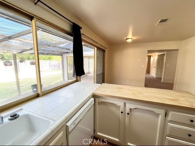 3056 Bedford Drive Merced, CA 95340 - Photo 6 of 19 a room with a large window