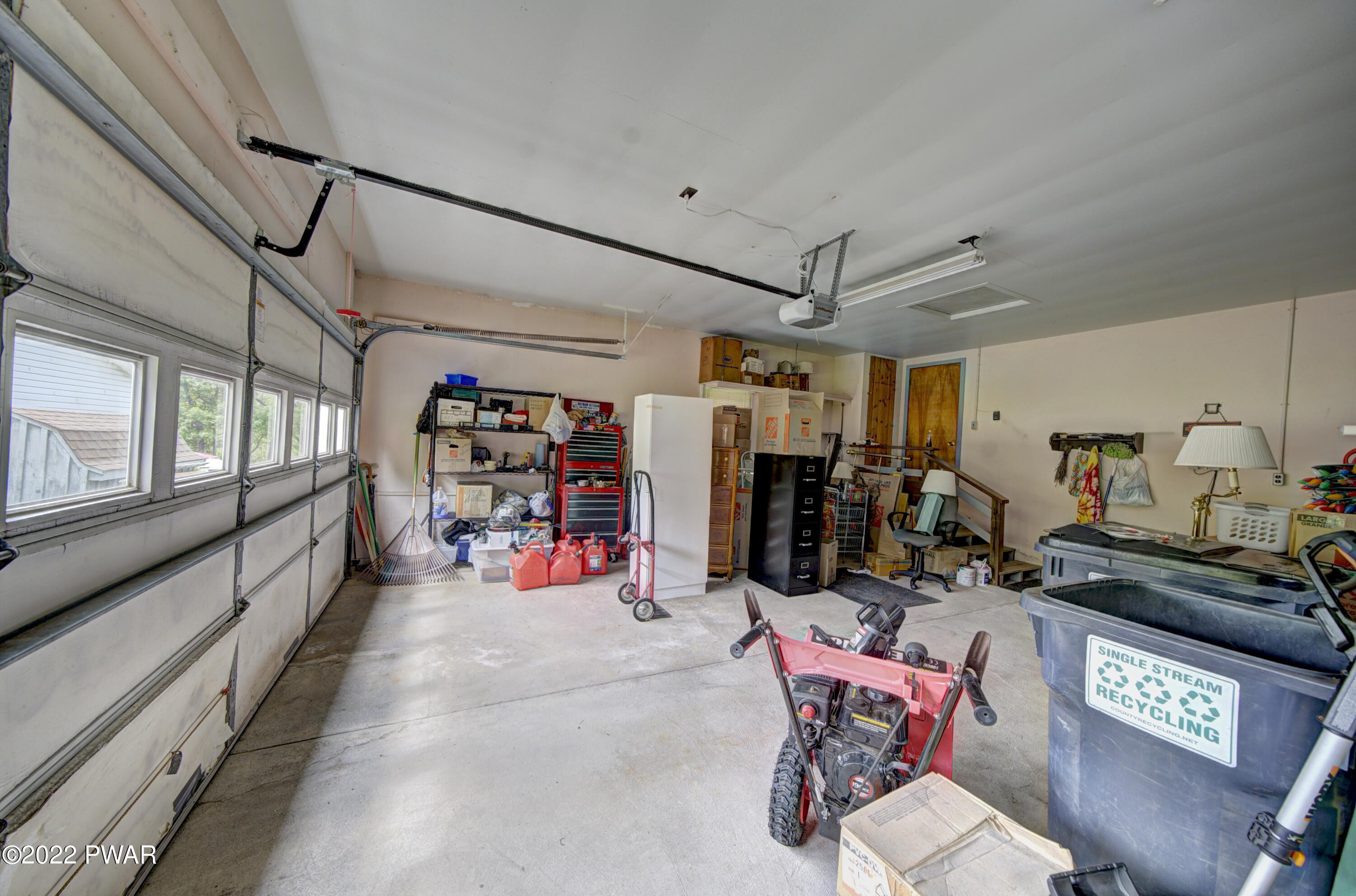 4 Riverside Drive Hawley, PA 18428 - Photo 20 of 24 Garage