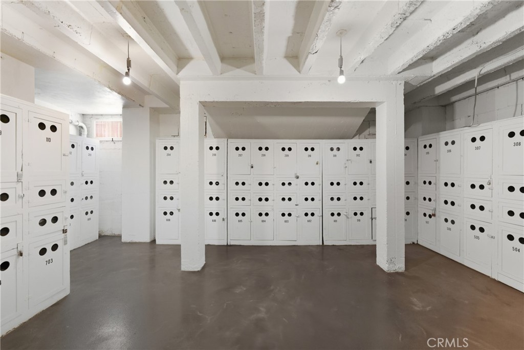 1030 East Ocean Boulevard, Unit 509 Long Beach, CA 90802 - Photo 27 of 39 a view of a livingroom with entryway