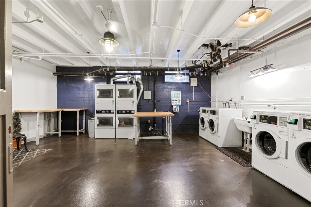 1030 East Ocean Boulevard, Unit 509 Long Beach, CA 90802 - Photo 29 of 39 a view of a room with washer and dryer