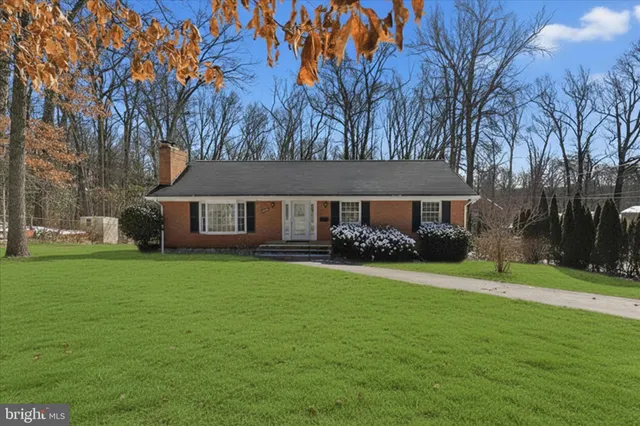 $4,750 | 3033 Sylvan Drive, Falls Church, VA 22042