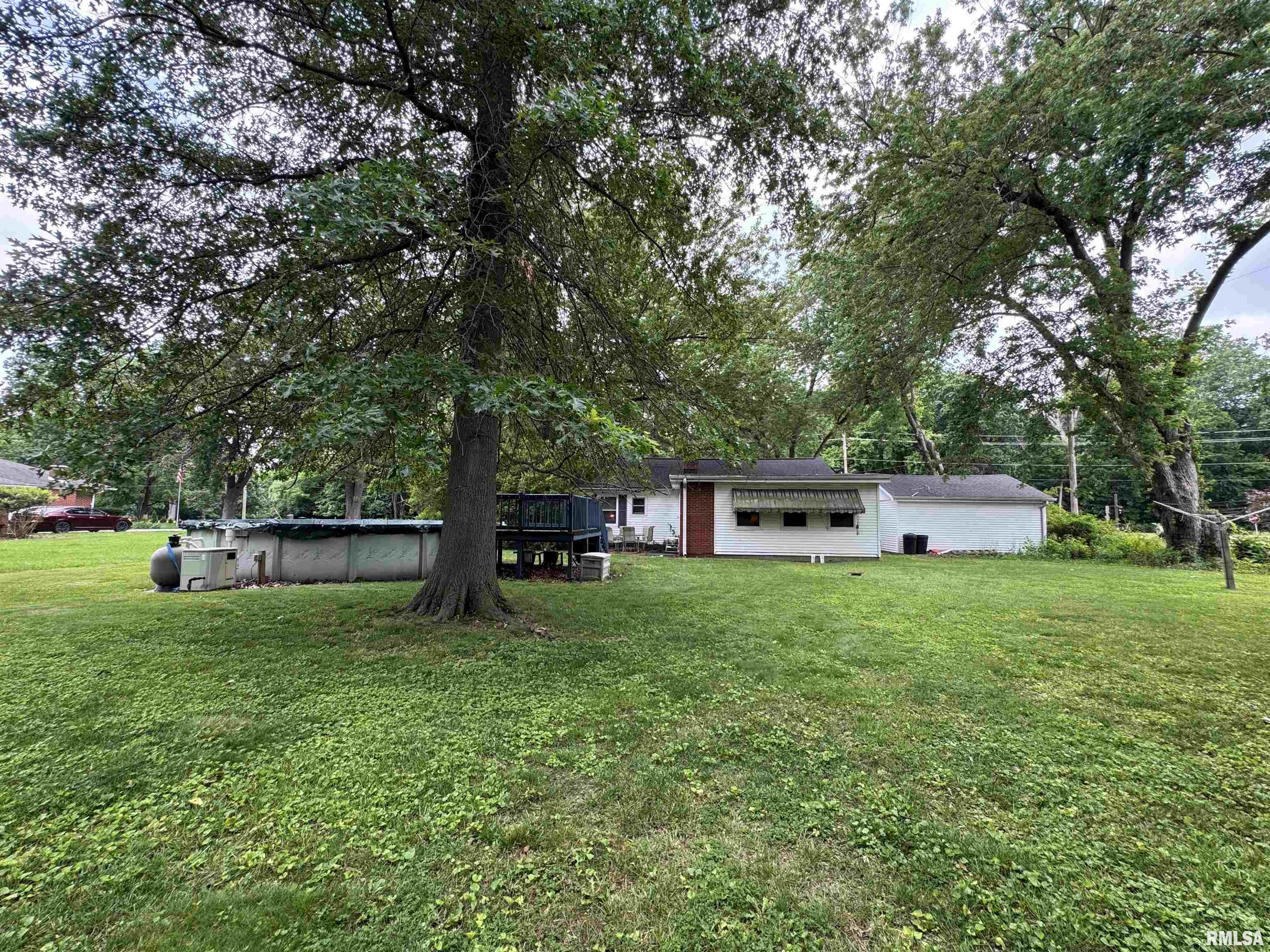 6924 Garden View Lane Springfield, IL 62712 - Photo 30 of 37