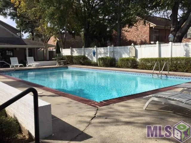 $132,000 | 9853 Jefferson Highway, Unit F6, Baton Rouge, LA 70809