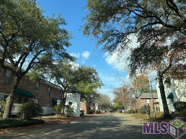 9853 Jefferson Highway, Unit F6 Baton Rouge, LA 70809 - Photo 3 of 21 Main Drive