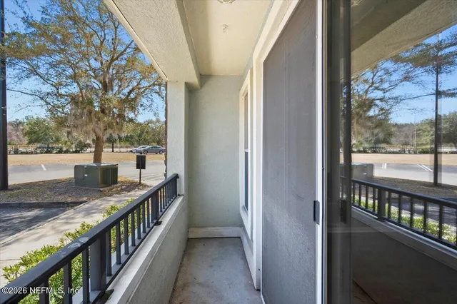$1,495 | 8539 Gate Parkway West, Unit 9111, Jacksonville, FL 32216