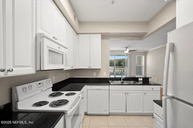 $1,495 | 8539 Gate Parkway West, Unit 9111, Jacksonville, FL 32216