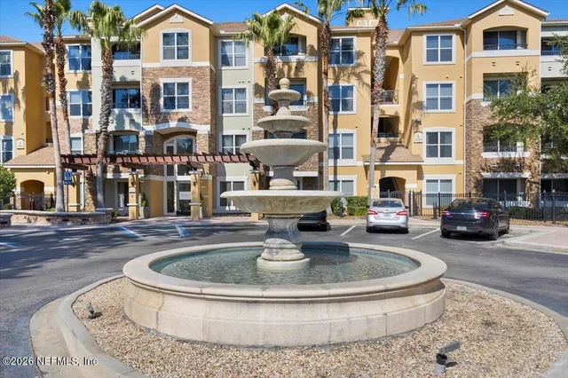 $1,495 | 8539 Gate Parkway West, Unit 9111, Jacksonville, FL 32216