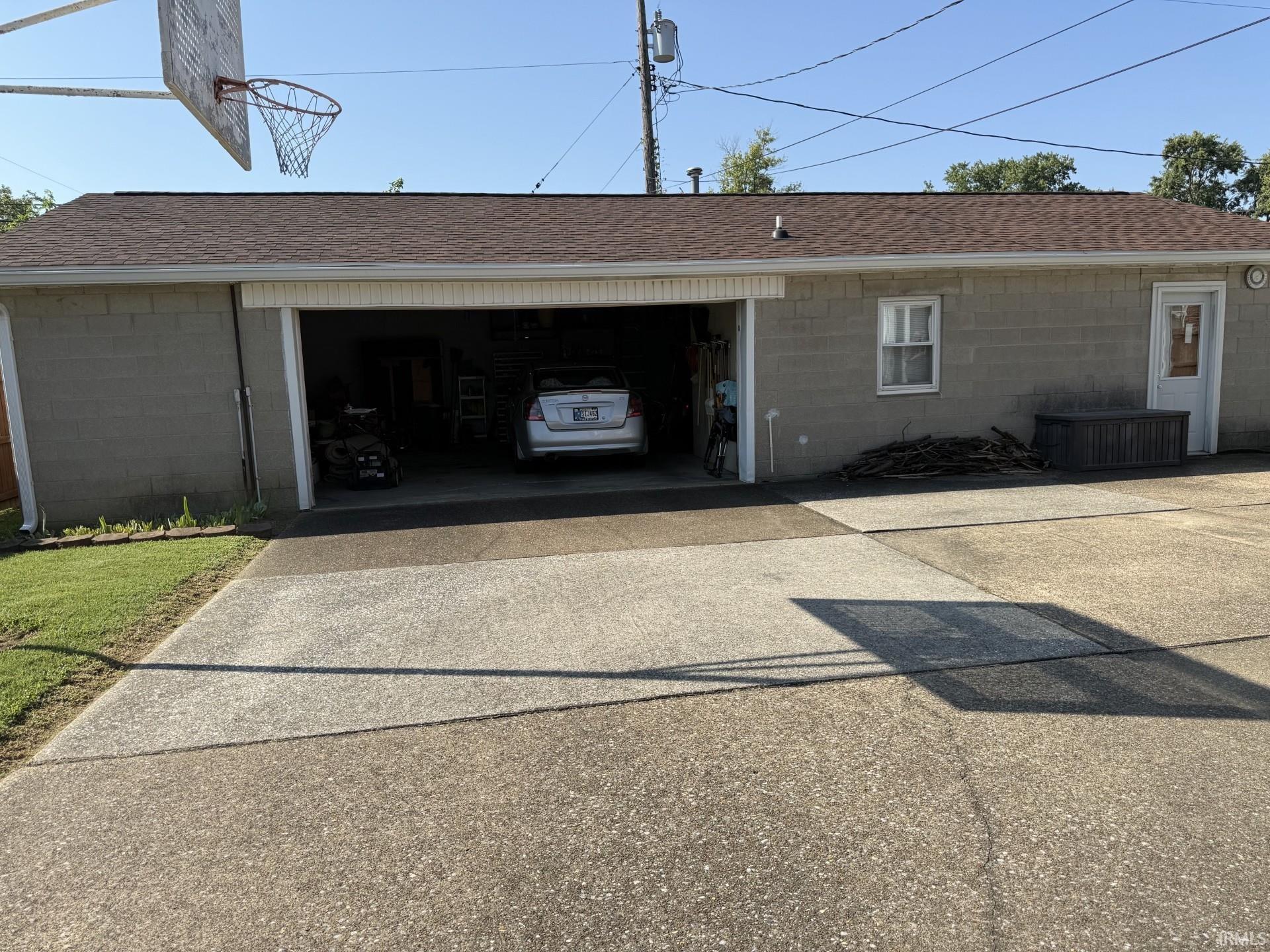 2027 Vogel Road Evansville, IN 47711 - Photo 42 of 49 Gallery Image 42