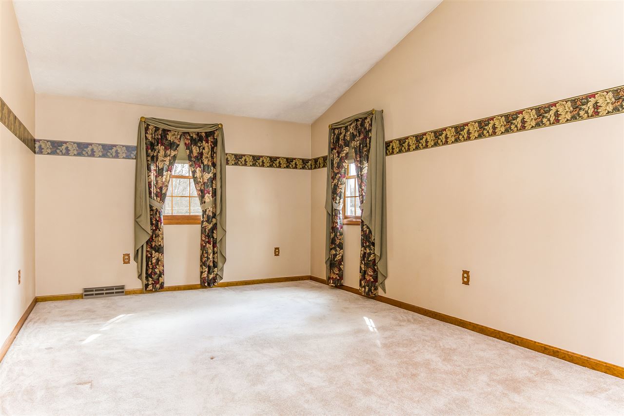 104 Lund Road Nashua, NH 03060 - Photo 13 of 25