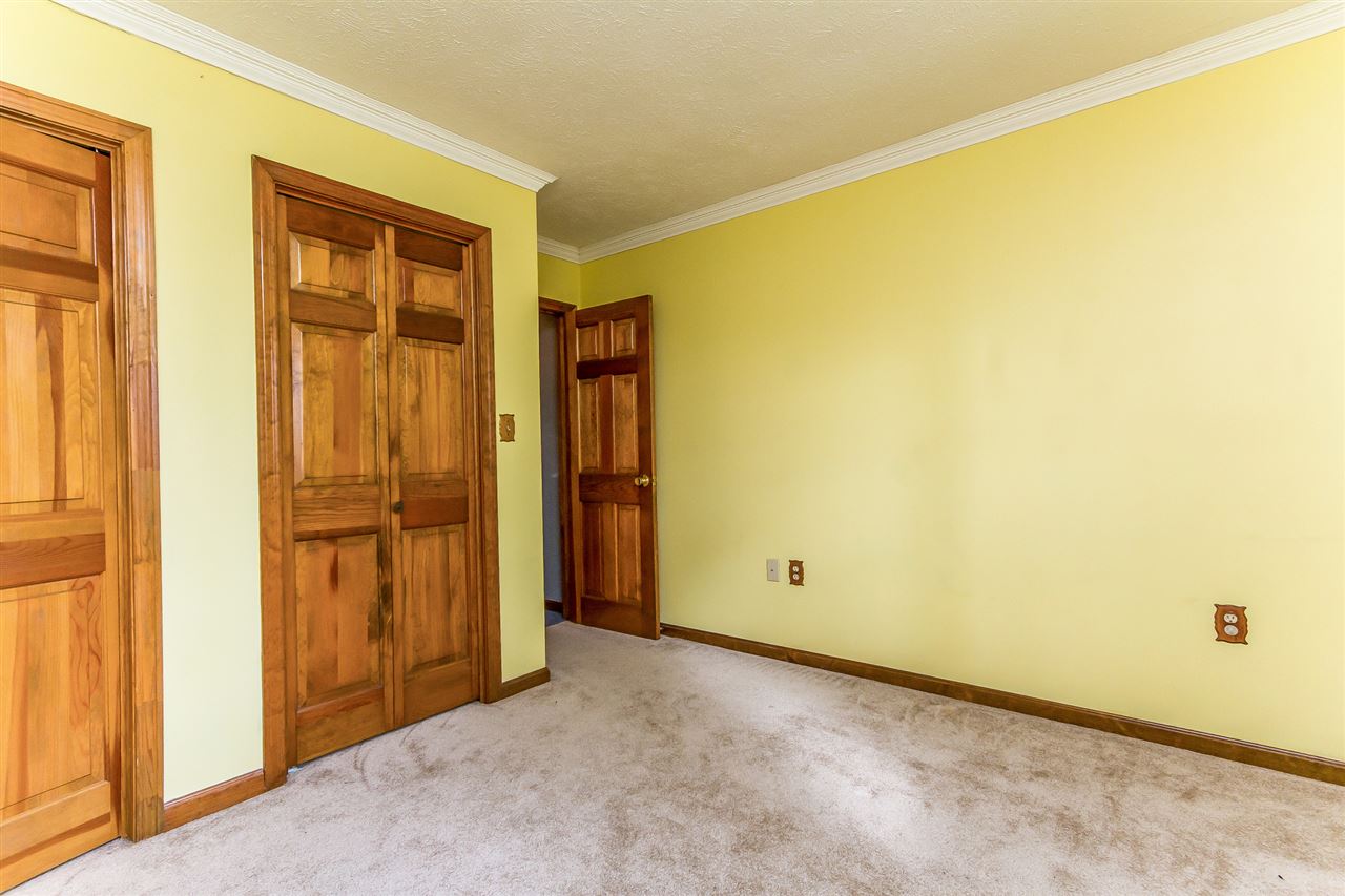 104 Lund Road Nashua, NH 03060 - Photo 17 of 25