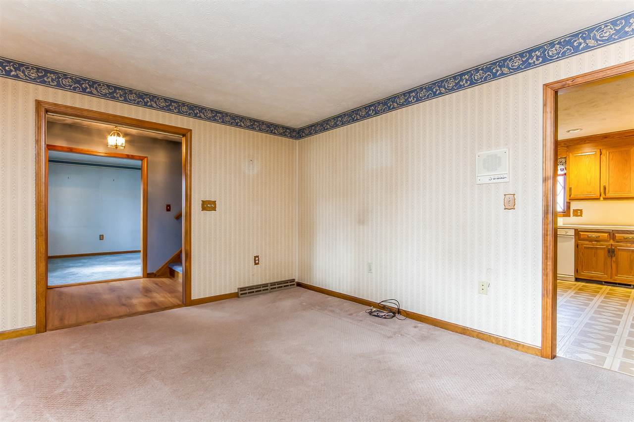 104 Lund Road Nashua, NH 03060 - Photo 7 of 25