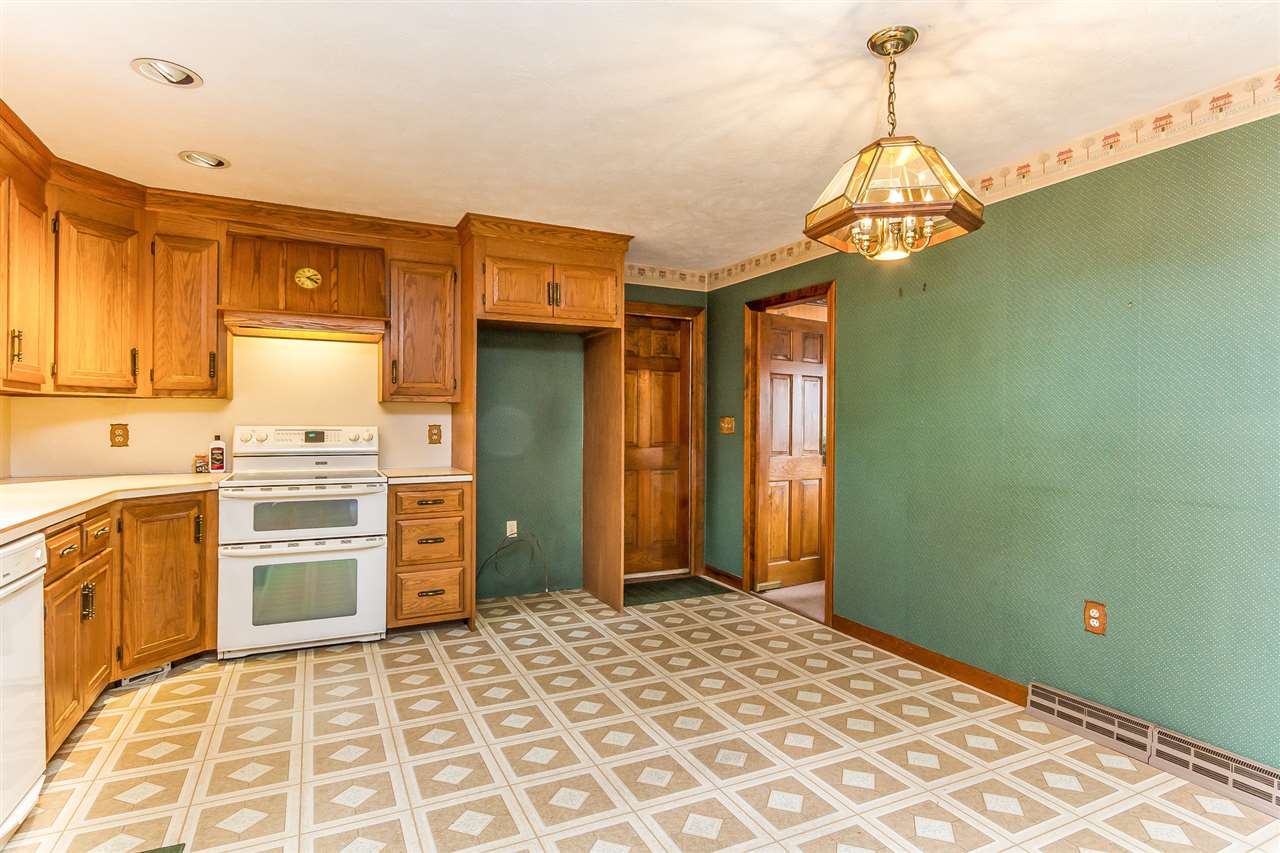 104 Lund Road Nashua, NH 03060 - Photo 9 of 25
