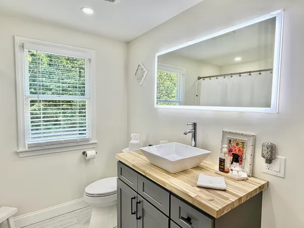 $995,000 | 117 A P Newcomb Road, Brewster, MA 02631