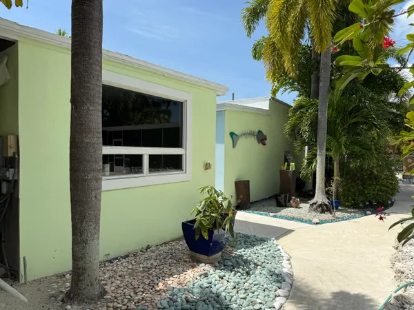 $859,999 | 19512 Aztec Street, Sugarloaf, FL 33042