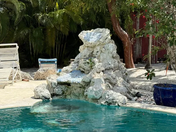 $859,999 | 19512 Aztec Street, Sugarloaf, FL 33042