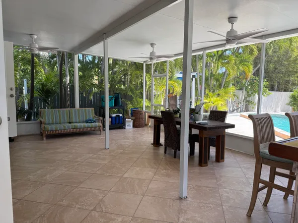 $859,999 | 19512 Aztec Street, Sugarloaf, FL 33042