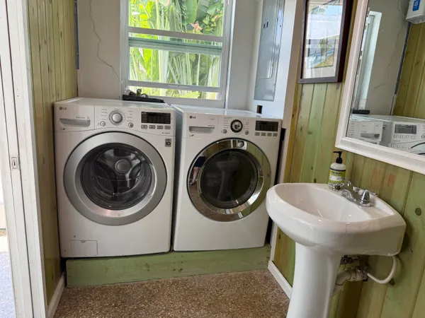 $859,999 | 19512 Aztec Street, Sugarloaf, FL 33042