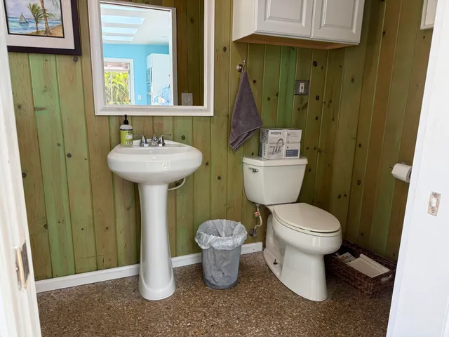 $875,000 | 19512 Aztec Street, Sugarloaf, FL 33042