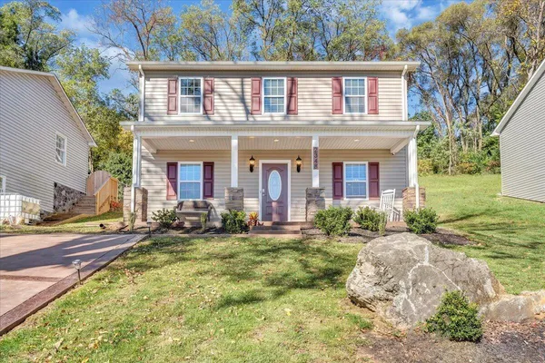 $298,880 | 2348 Locust Grove Circle Northeast, Roanoke, VA 24012