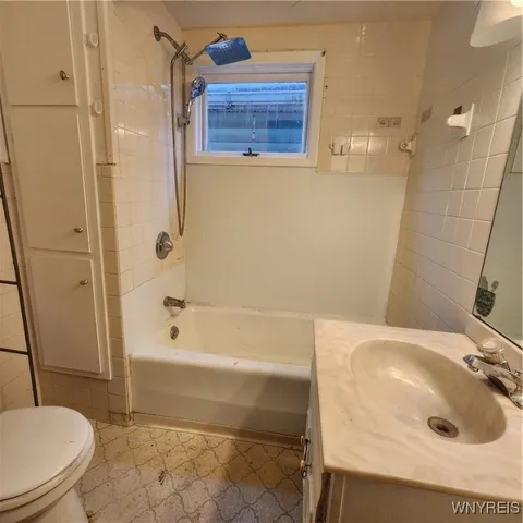 $159,900 | 38 Wyandotte Avenue, Buffalo, NY 14207